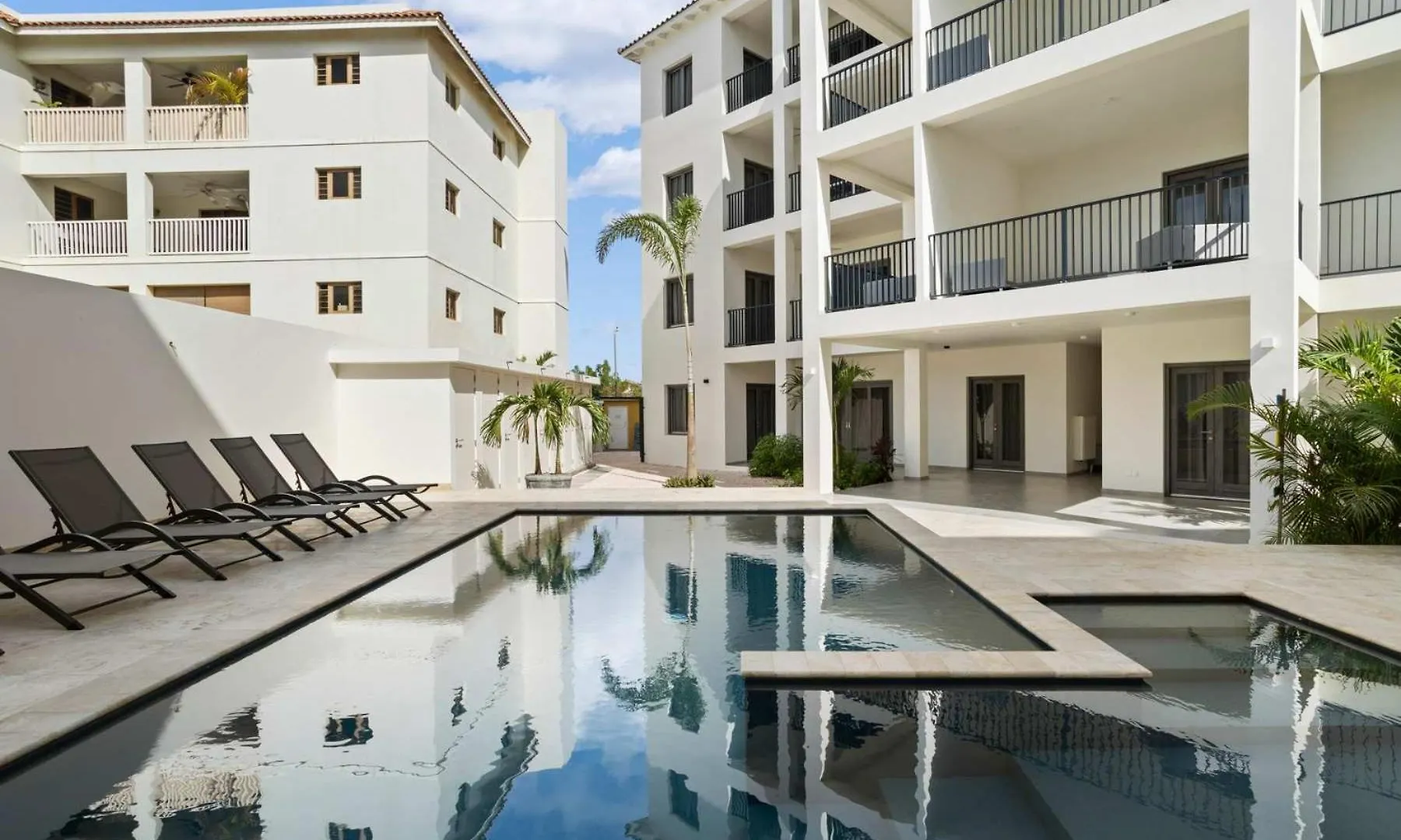 Bonaire Beach Apartment 1 With Communal Pool And Diving Facilities 克拉伦代克